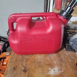 Gas Can 2.5 Gallon new.