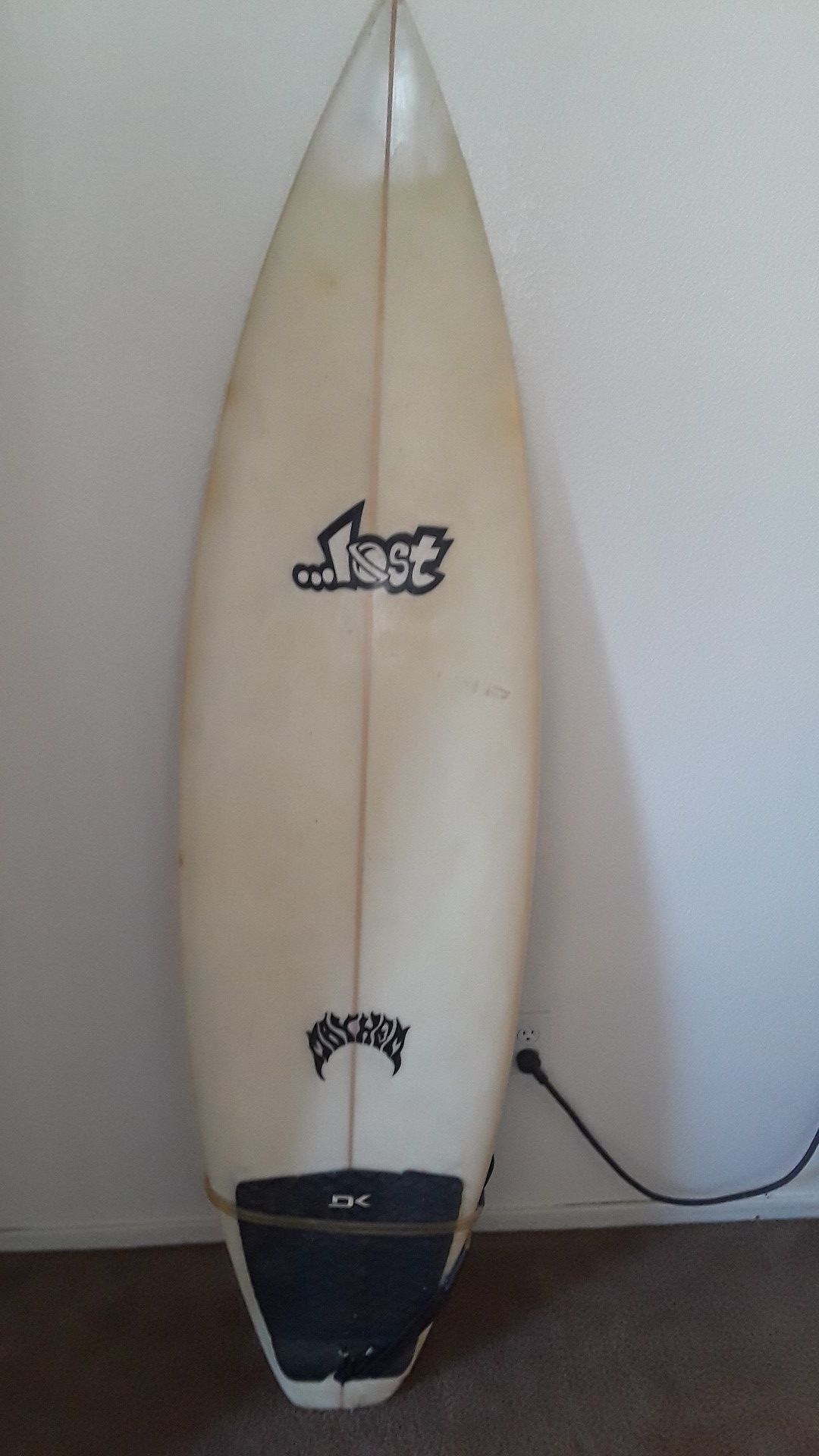 5"10 surfboard