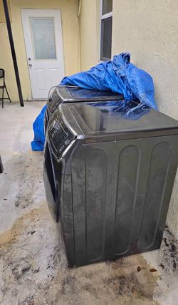 Washer and dryer set