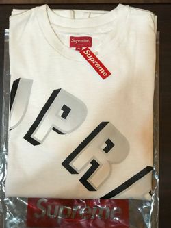 Supreme T shirt brand new medium