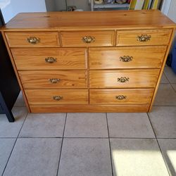 solid Wood Dresser 