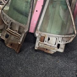 67 68 Cougar Rear Windows 