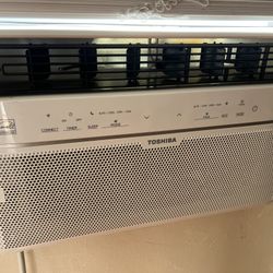 Toshiba Electric AC Window Unit Bluetooth