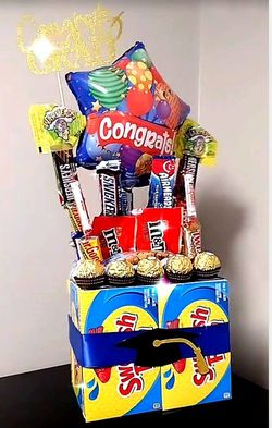 Graduation Candy Box 🎓 (Ask For Pricing )