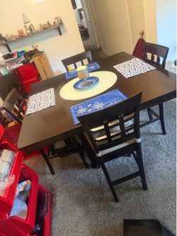 4 Chair Dining Room Set