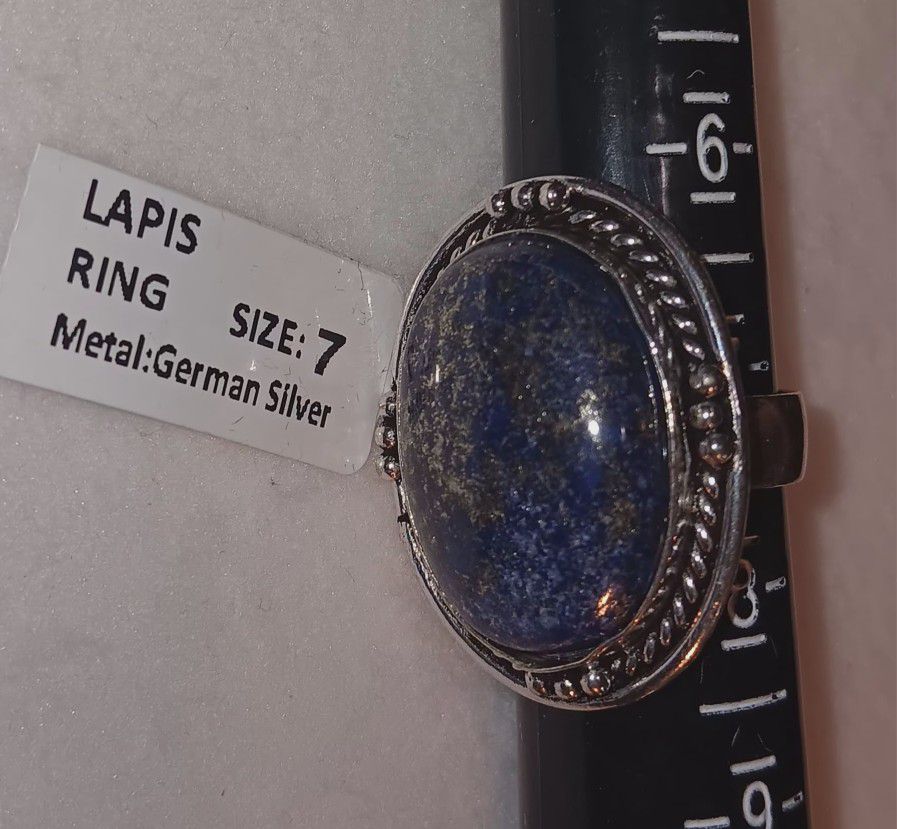 Lovely Lapis Lazuli & Sterling  Silver Ring Size 7..