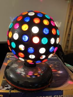 Disco Ball Lights Works. Few Color Inserts Are Missing. 