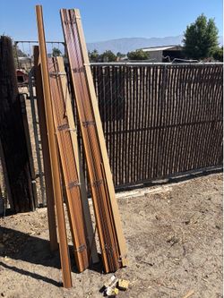 Free wood blind