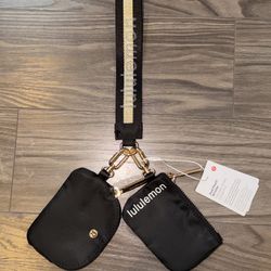 Black/Gold Lululemon Wrislets