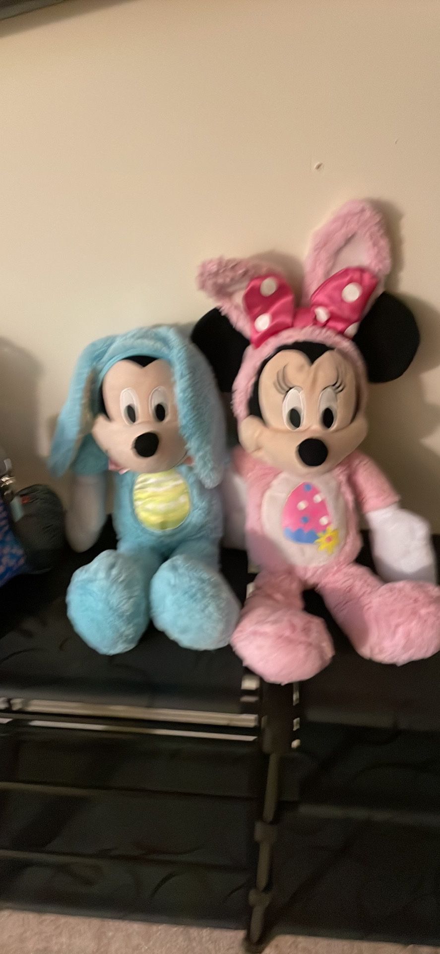 Minnie And Mickey Easter Dressed Up 