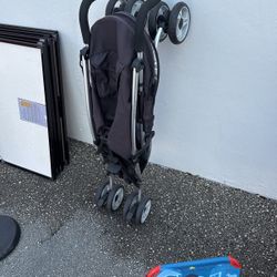 Stroller 