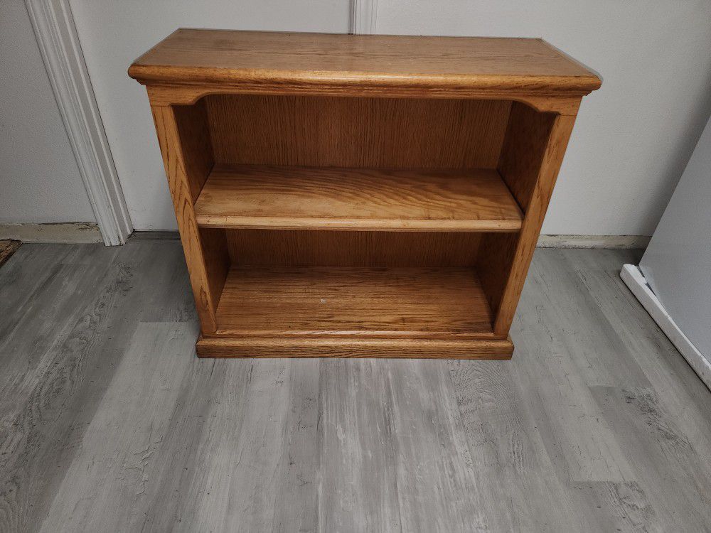 2 Shelf Cabinet