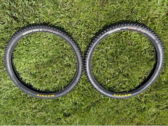 29” (USED) MTB MAXXIS TIRES