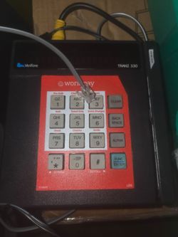 Verifone Tranz 330 Credit Card Terminal with cords