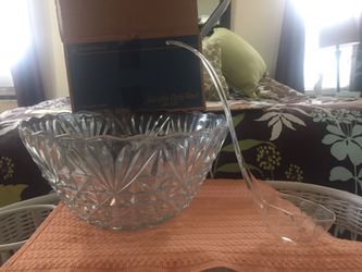 Anchor hocking New vintage in box Arlington party bowl with ladle