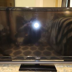 Sony 40 "   TV  Great Condition