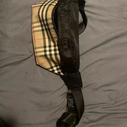 Burberry Fanny pack 