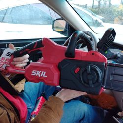 New Skil 14 Inch Chainsaw