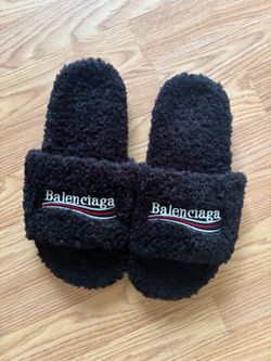 Black Balenci  furry slides size 13