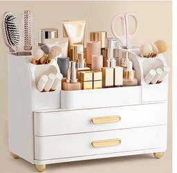 New makeup organizer