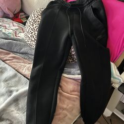 Nike Tech Black Bottoms