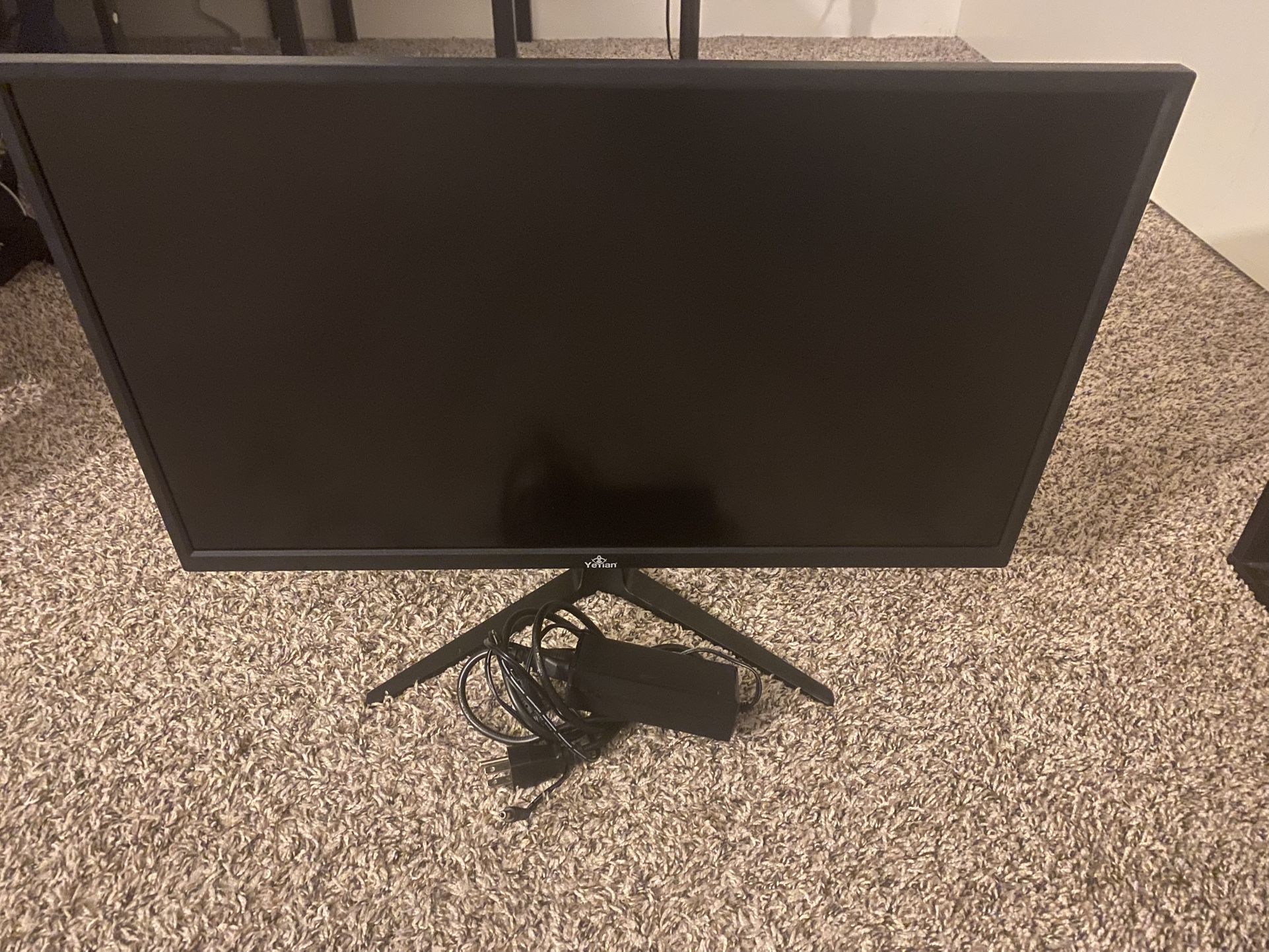 Yeyian Ordaz 27” 4K monito
