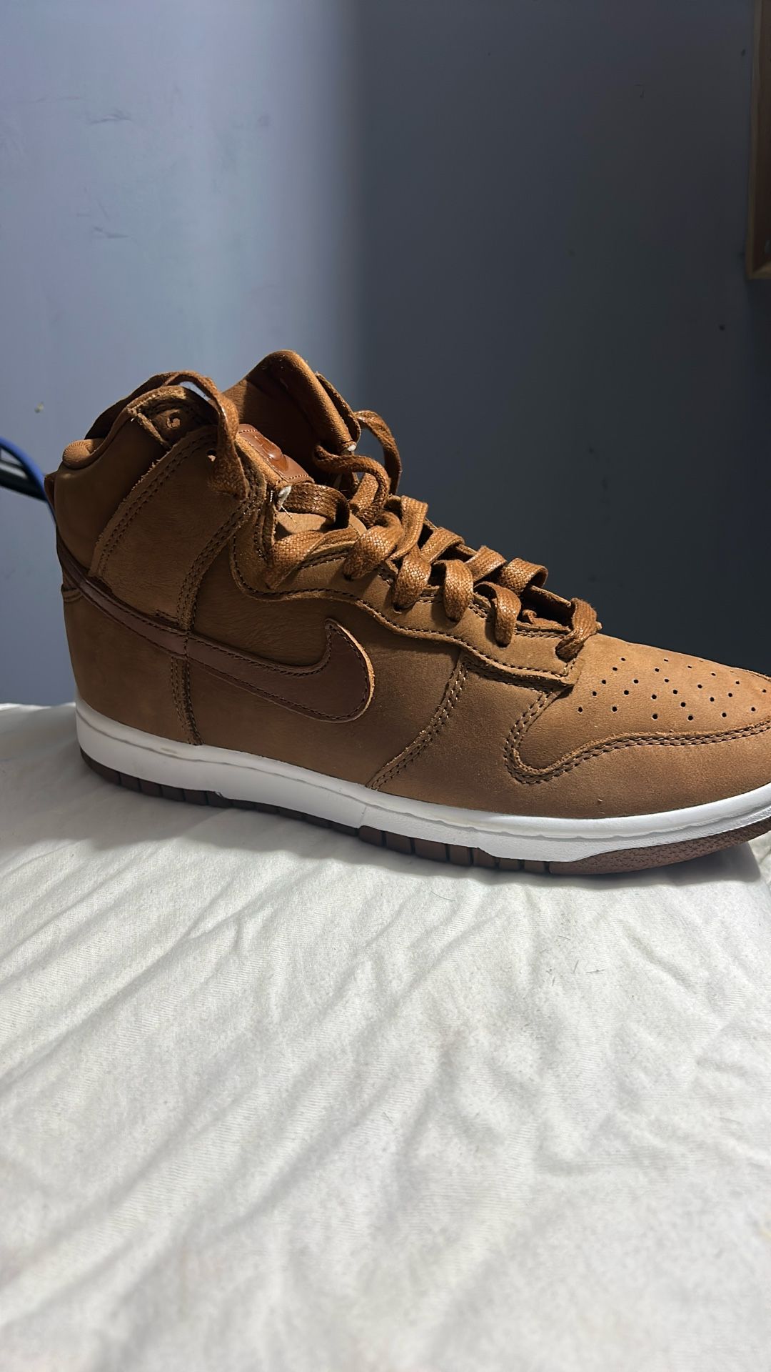 NIKE