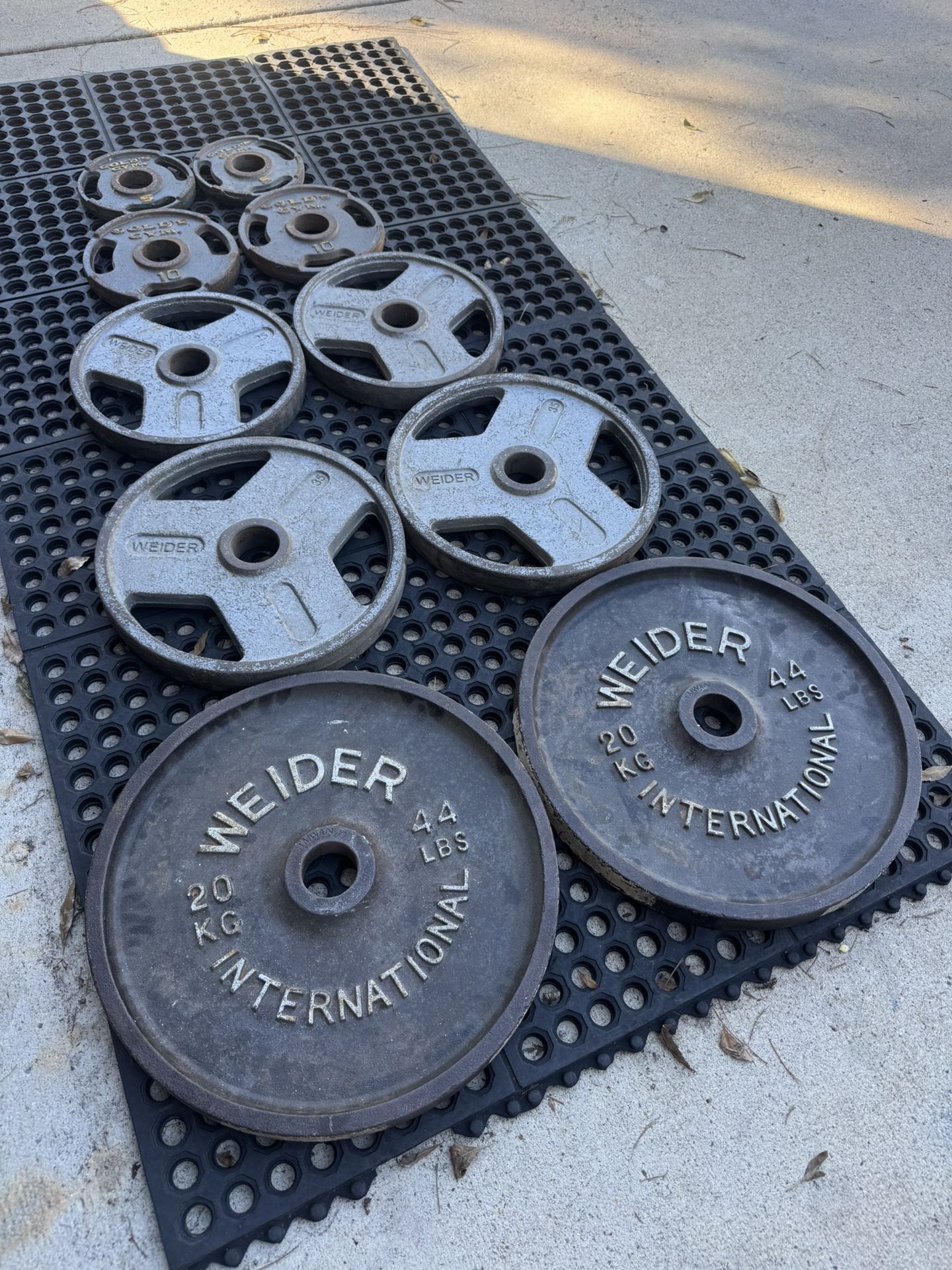 Weights And Weight Holder 