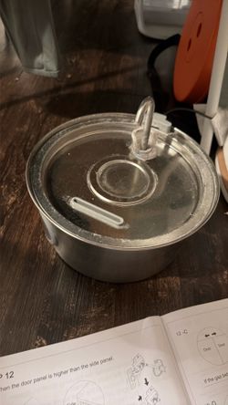 Cat water fountain