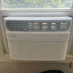 Frigidaire Air Conditioner 