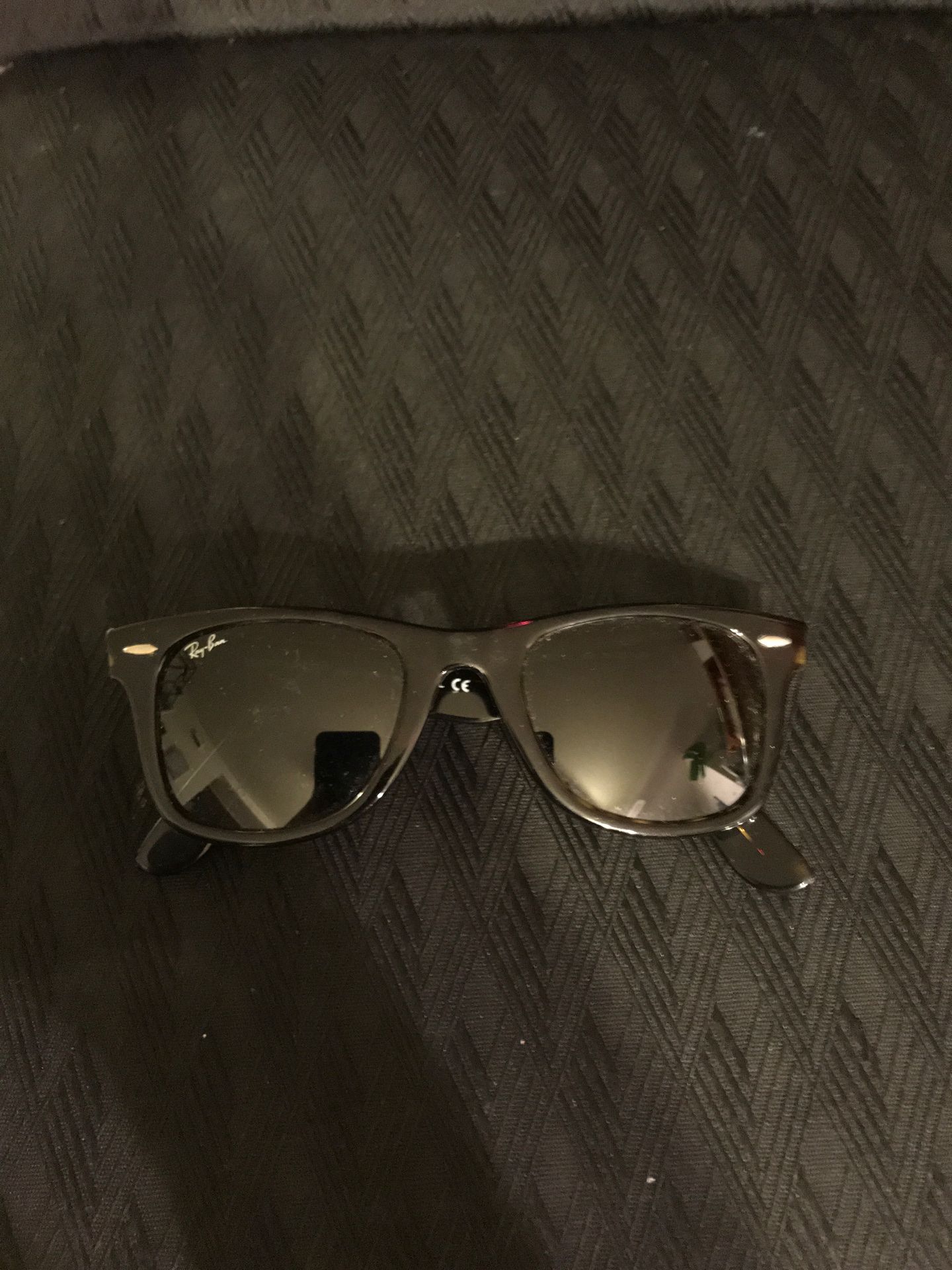 Ray ban wayfarer tortoise sunglasses