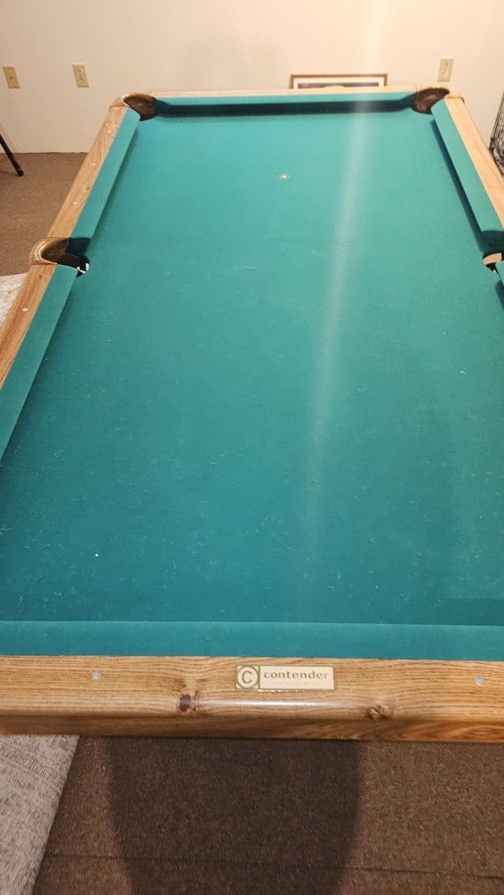 Pool Table - Slate Contender By BRUNSWICK 7ft for Sale in Collinsville