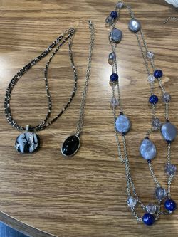 3 Pretty Necklaces 