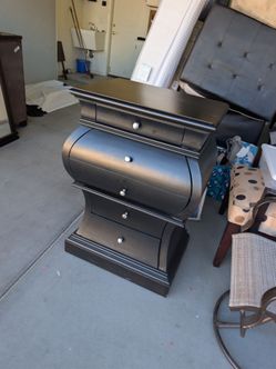 Dresser/entertainment drawer