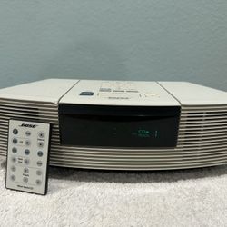 BOSE WAVE RADIO CD AWRC-1P AM/FM RADIO/ALARM/CD PLAYER WITH REMOTE