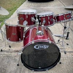 PDP Center Stage Junior 5 Piece drum set 