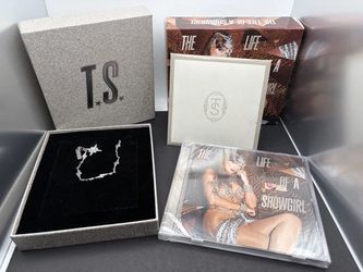 Taylor Swift Deluxe Album Life of a Showgirl