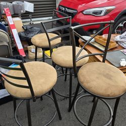 Cash only. Must pick up out of Yelm WA