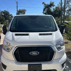 2022 Ford Transit-350