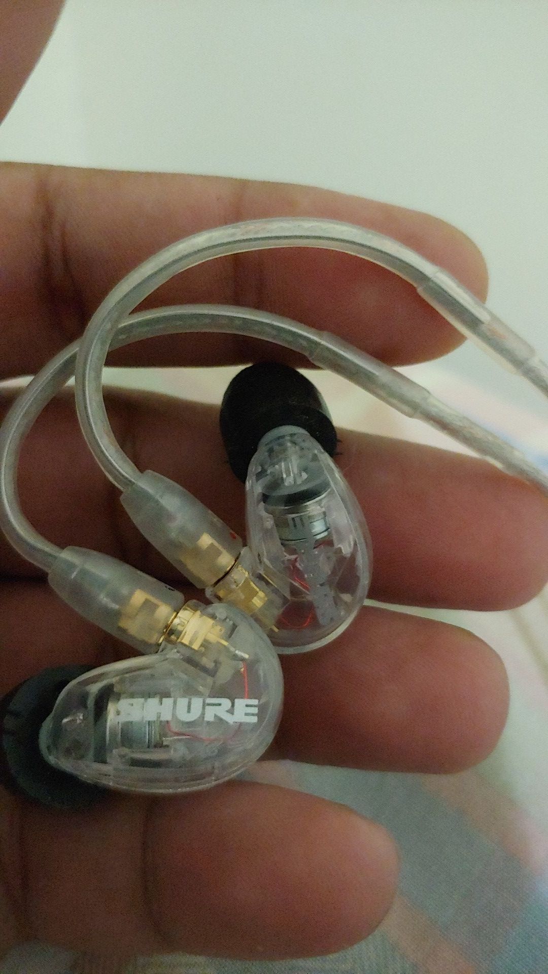 Shure se215 in ear monitors