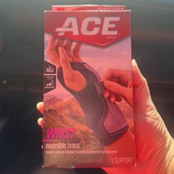 ACE Wrist Reversible Brace