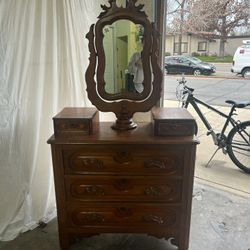 Antique Desk/vanity
