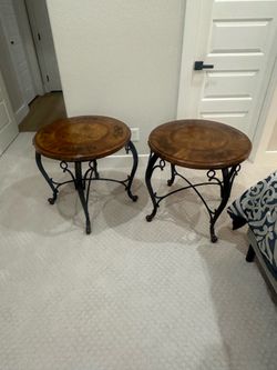 Pair of end Tables