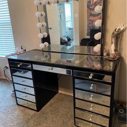 Bluetooth Makeup Vanity