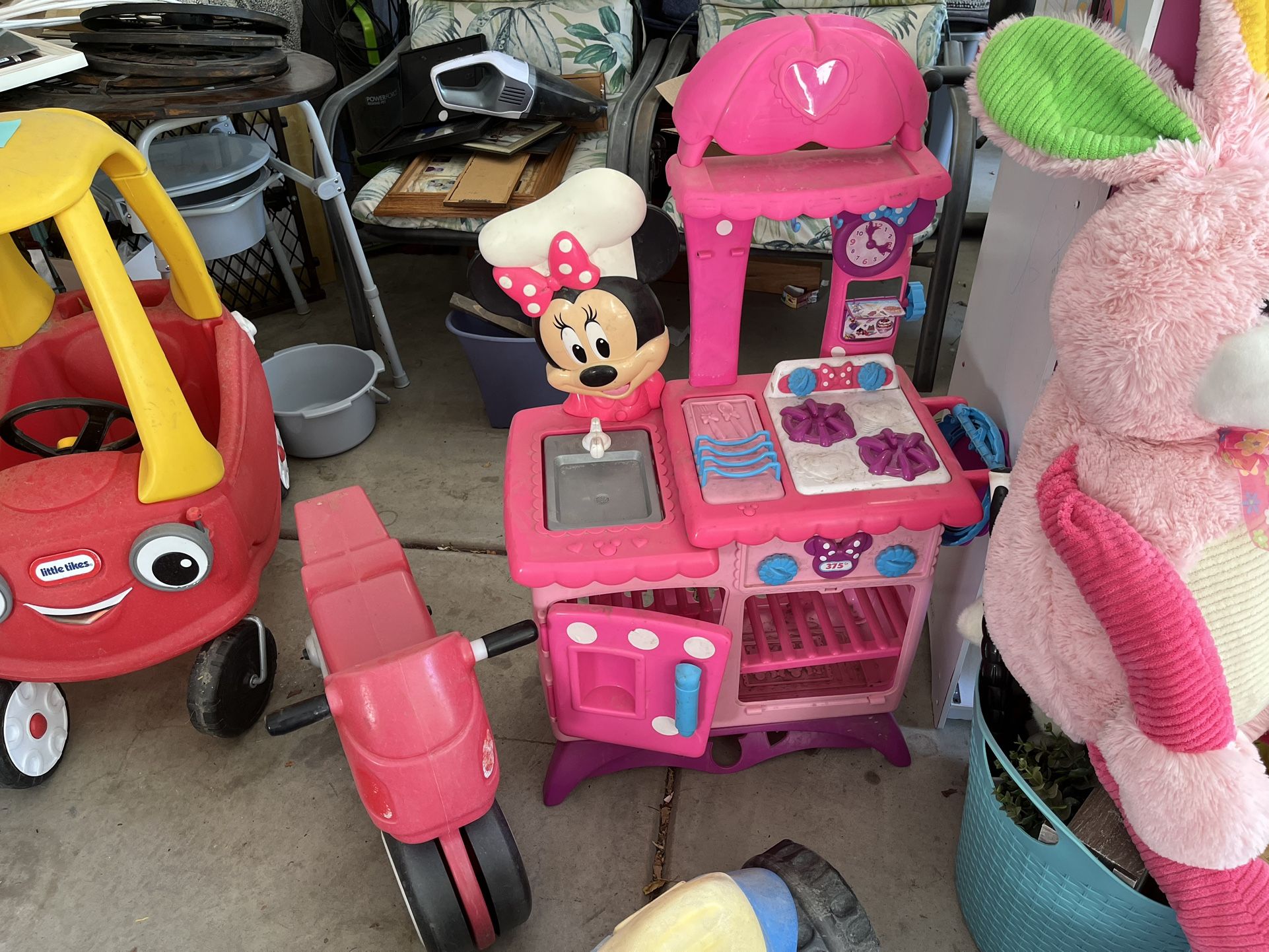 Minnie Mouse Stove