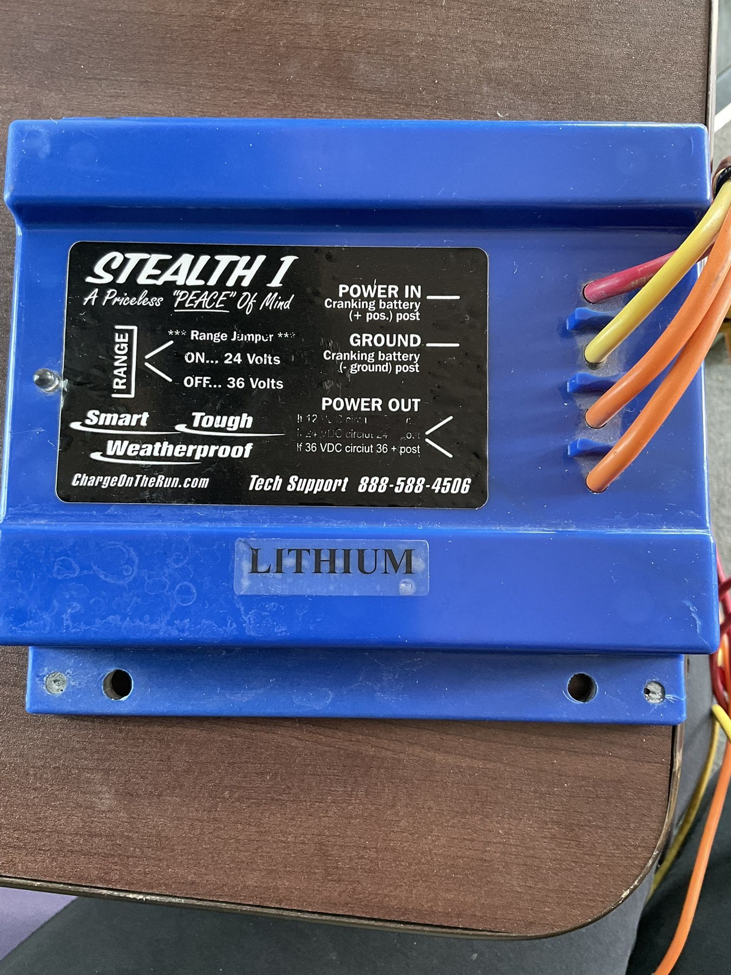 36 VOLT LITHIUM BATTERY ON BOARD BOAT CHARGER - STEALTH1