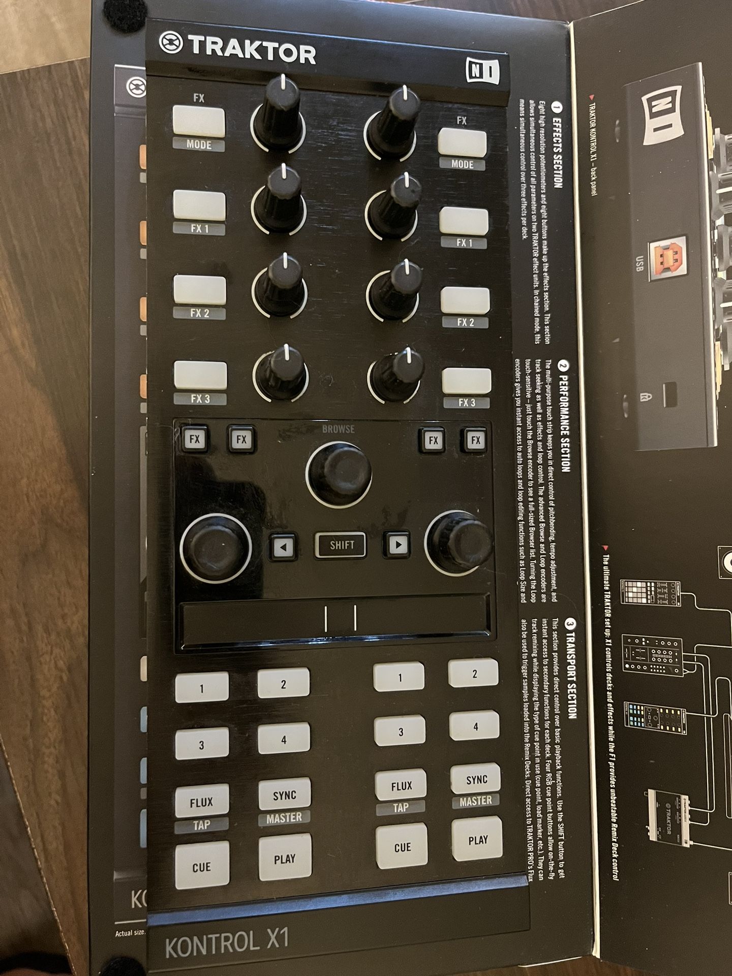 Native Instruments Traktor Kontrol X1