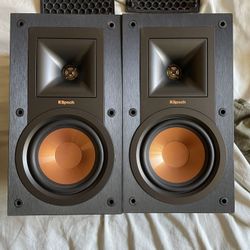 Klipsch® R-15M 