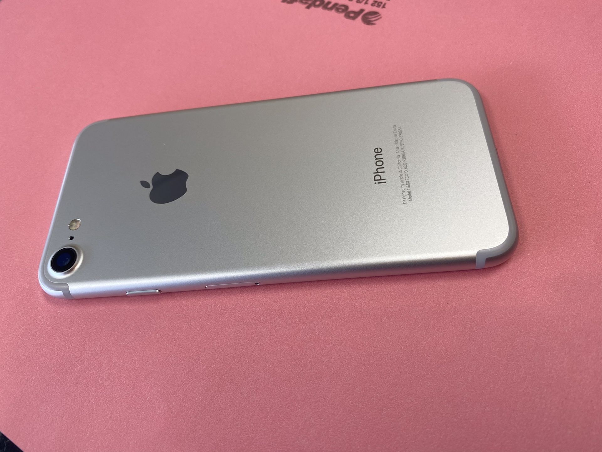 iPhone 7 32GB Unlocked Excellent Condition