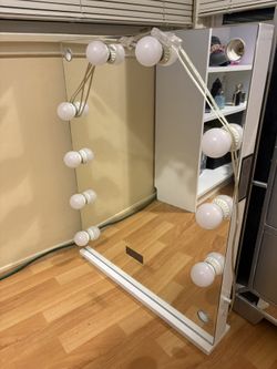 Vanity Mirror With Bluetooth
